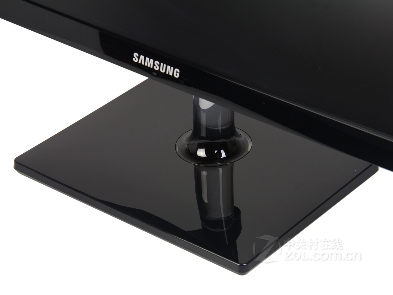 三星液晶显示器 三星s24c570hl 图片 详细内容 > 原始大图   - 底座