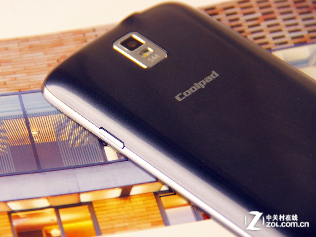 【高清图】 5英寸四核双卡 蛇年新机酷派7295图赏图8