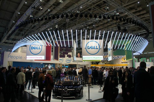 CeBIT������չ�����ֶ��������ܳ�(ͼ) 