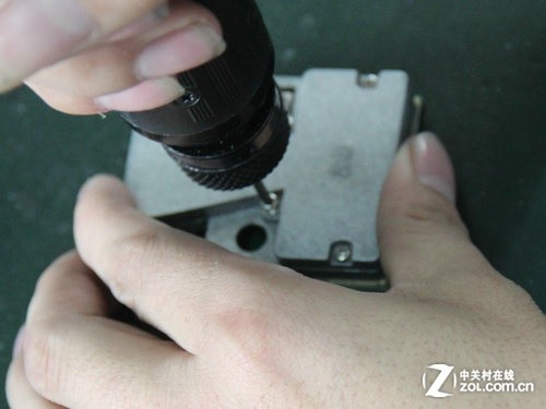 预警仪如何诞生 业界首次探秘“狗”产线