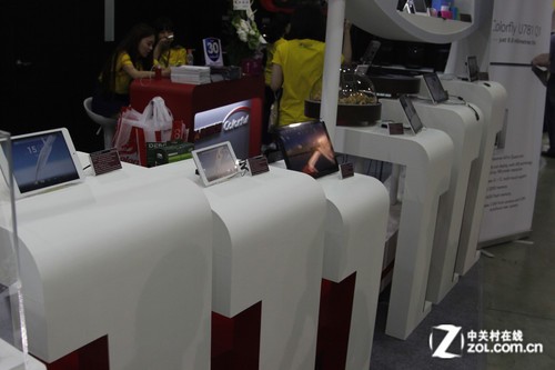 �߲ʺ���ĺ�ƽ��U781����Computex 
