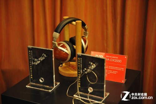 JVC 