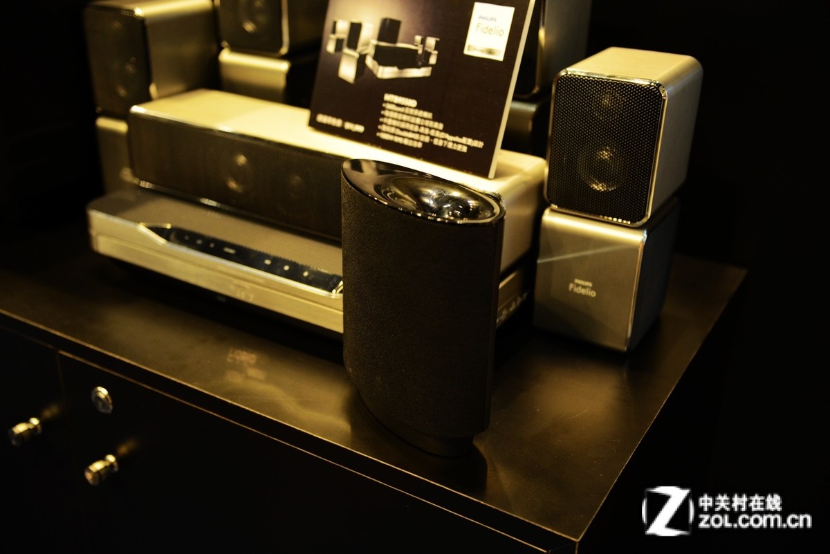 【高清图】 2013香港视听展 飞利浦9100影院亮相图5