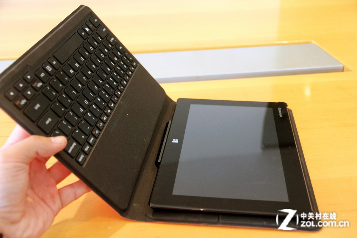 【高清图】 轻便如"资料夹" 联想miix 10跨界本评测图18