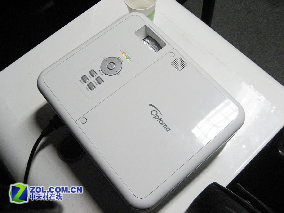 奥图码ep771投影小降300