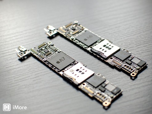 内部细节完全暴露 苹果iphone5s又遭拆