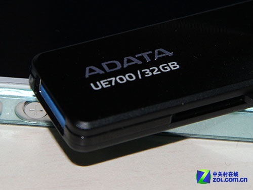  UE700 32GB 