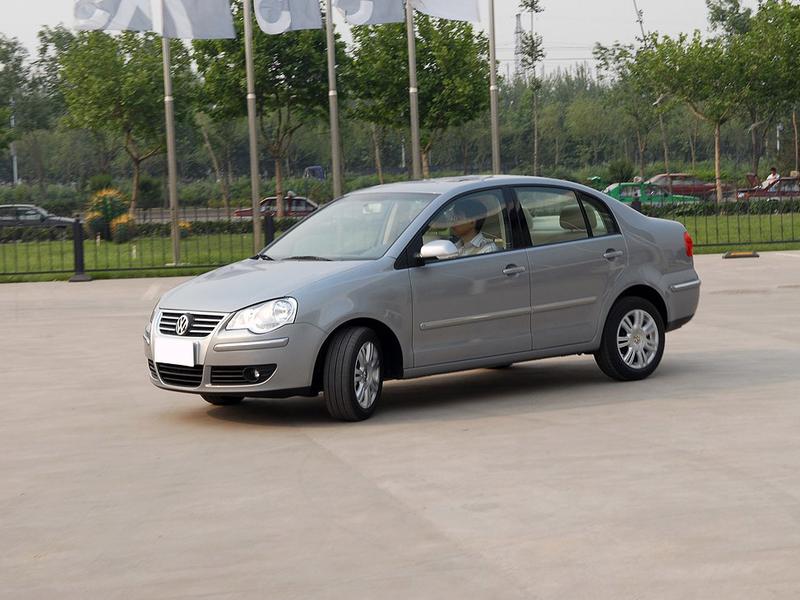 上海大众polo劲取1.