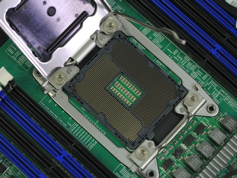 【thinkserver rd540 s2609v2 4/300ahrod】报价_参数_图片_论坛