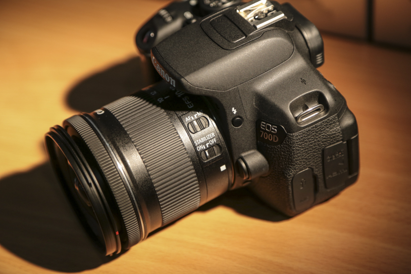 【高清图】 高性价比超广头 佳能10-18新镜实物亮相图1