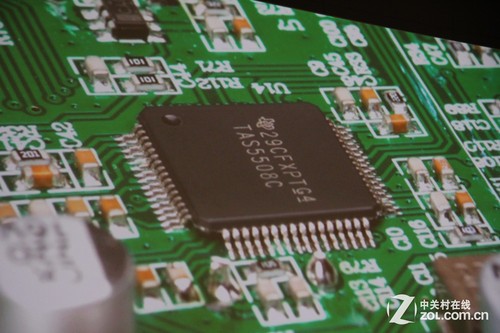 ¶ e225 