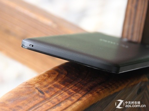 超高屏占比+仿皮后盖 飞利浦I928全面评测