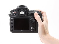 尼康D810(单机 不含镜头 全画幅 3635万有效像素) 天猫15399元