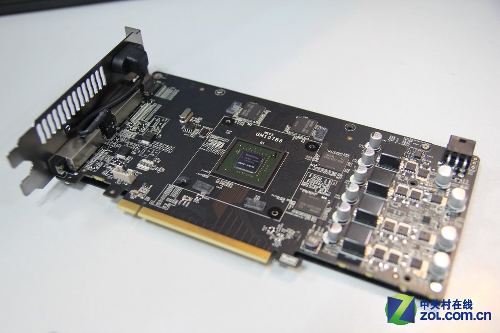 【高清图】 成败在于细节 详细解析七彩虹gtx750ti图2