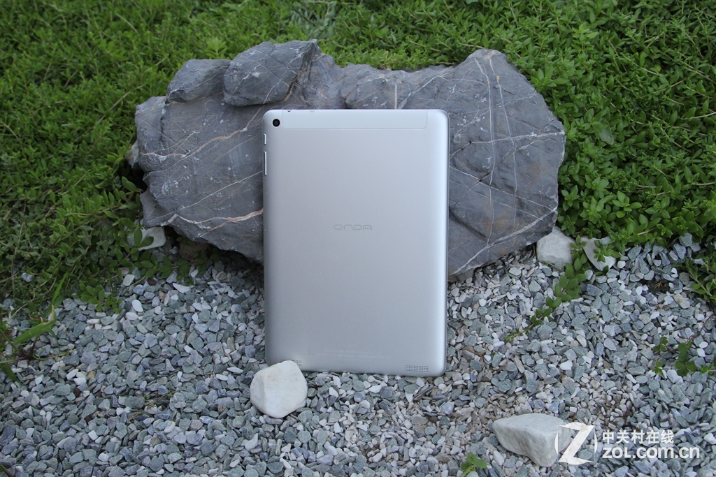 【高清图】 win8.1千元芯平板 昂达v975w四核评测图1