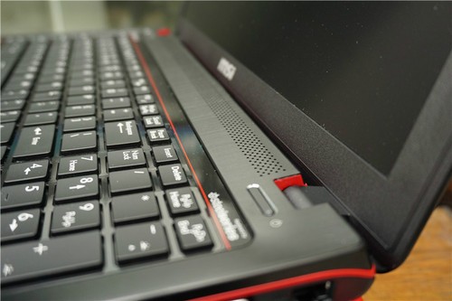 七彩背光独家订制 微星ge60 2pe开箱图