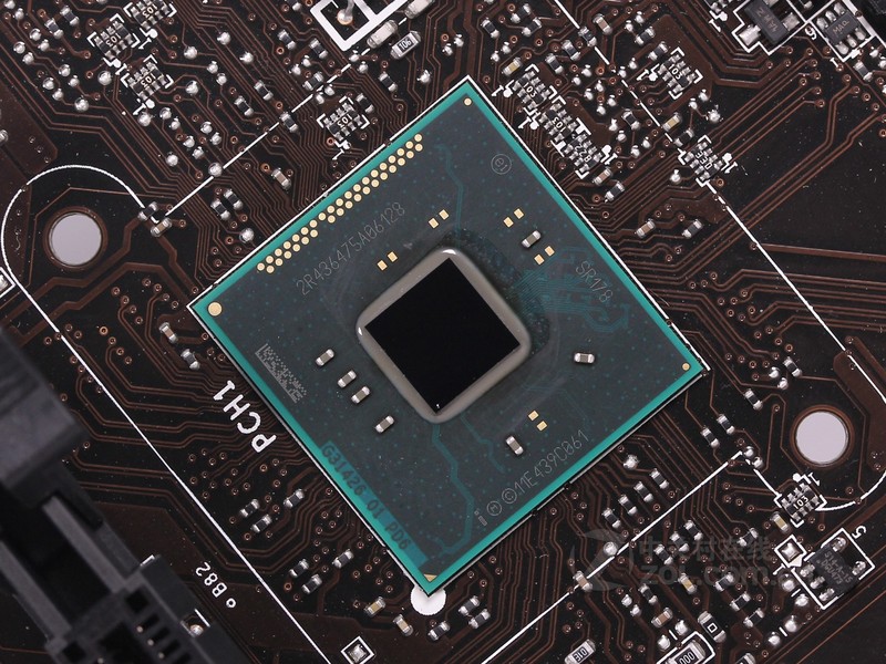 微星b85m night elf 暗夜精灵 局部细节图(1/43)