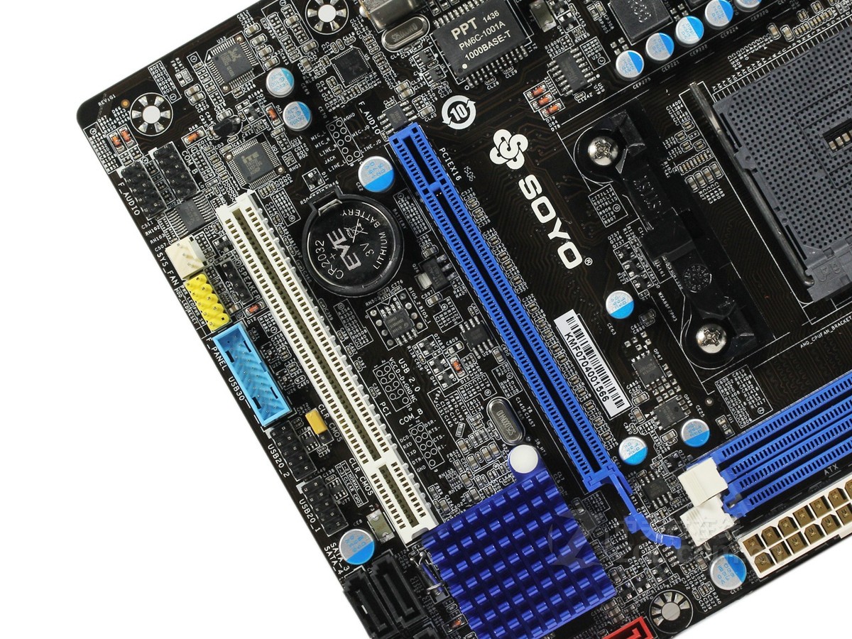 【高清图】 梅捷(soyo)sy-a68 全固版显卡插槽 图5