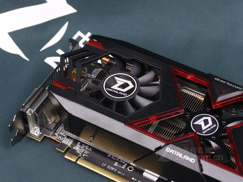 迪兰r9 390 8g x-serial 实拍图(6/18)