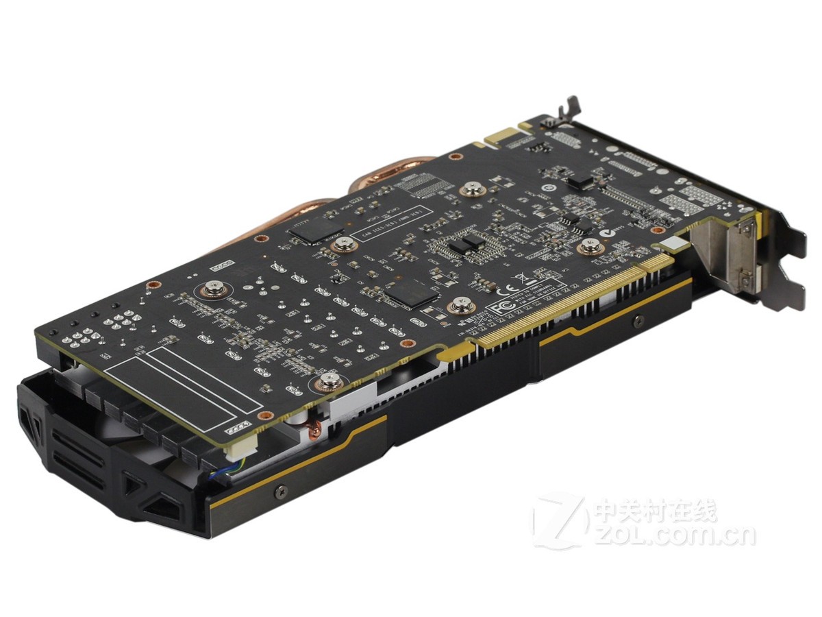 索泰gtx 950-2gd5 霹雳版 ha 整体外观图(5/7)