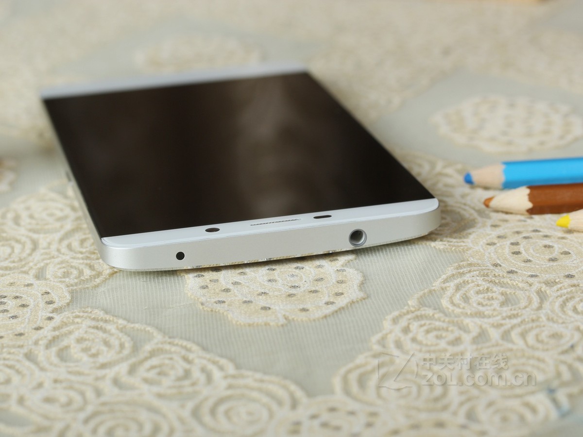 【高清图】 乐视(le)乐max(x900/双4g)现代银 图431