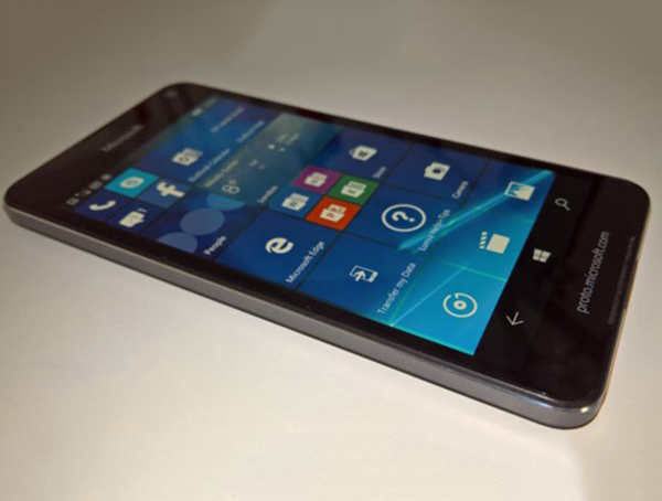 微软lumia650真机实拍照曝光:可无线充电 (1/1)