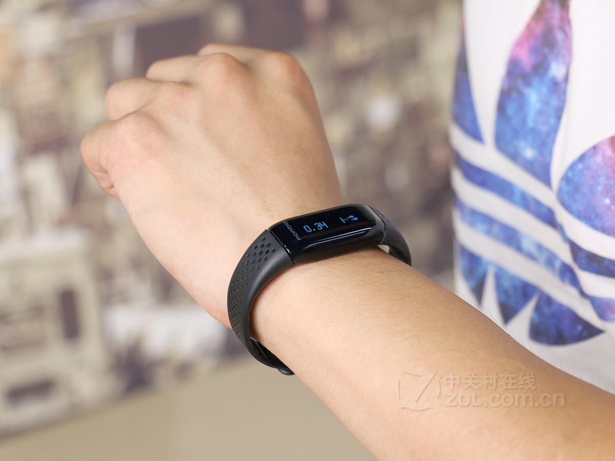 智能手环 乐心智能手环 乐心手环mambo 图片 效果图39 / 43隐藏
