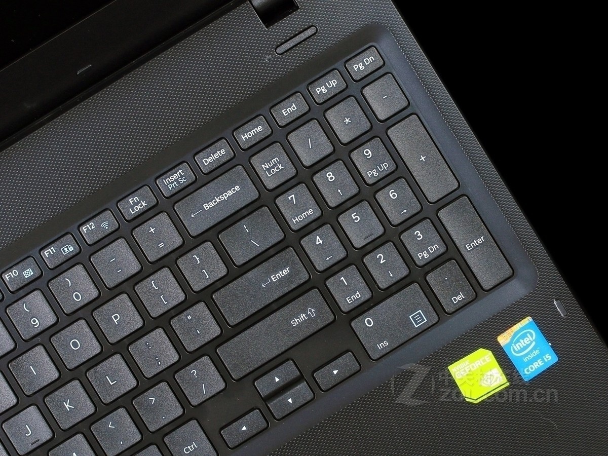 超极本 三星超极本 三星300e5k-y0b 图片 原创图赏7 / 159隐藏 即将