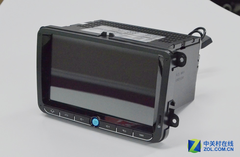【高清图】 语音全局控制 纳努克车载互联车机评测图1