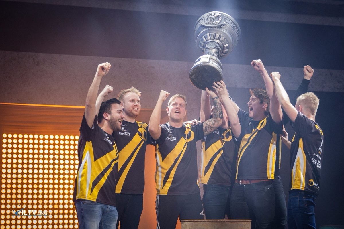 【高清图】 csgo震中杯 dignitas和vp苦战最终夺冠图1