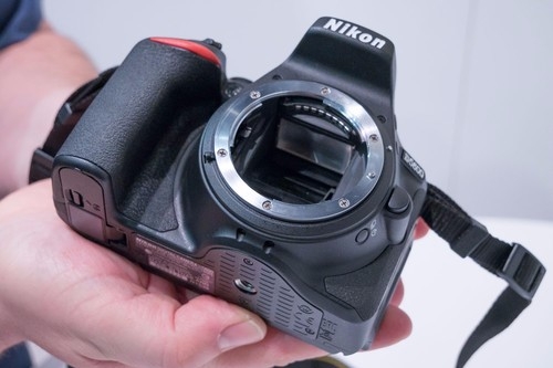 ces2017 尼康d5600单反海外上手实拍图