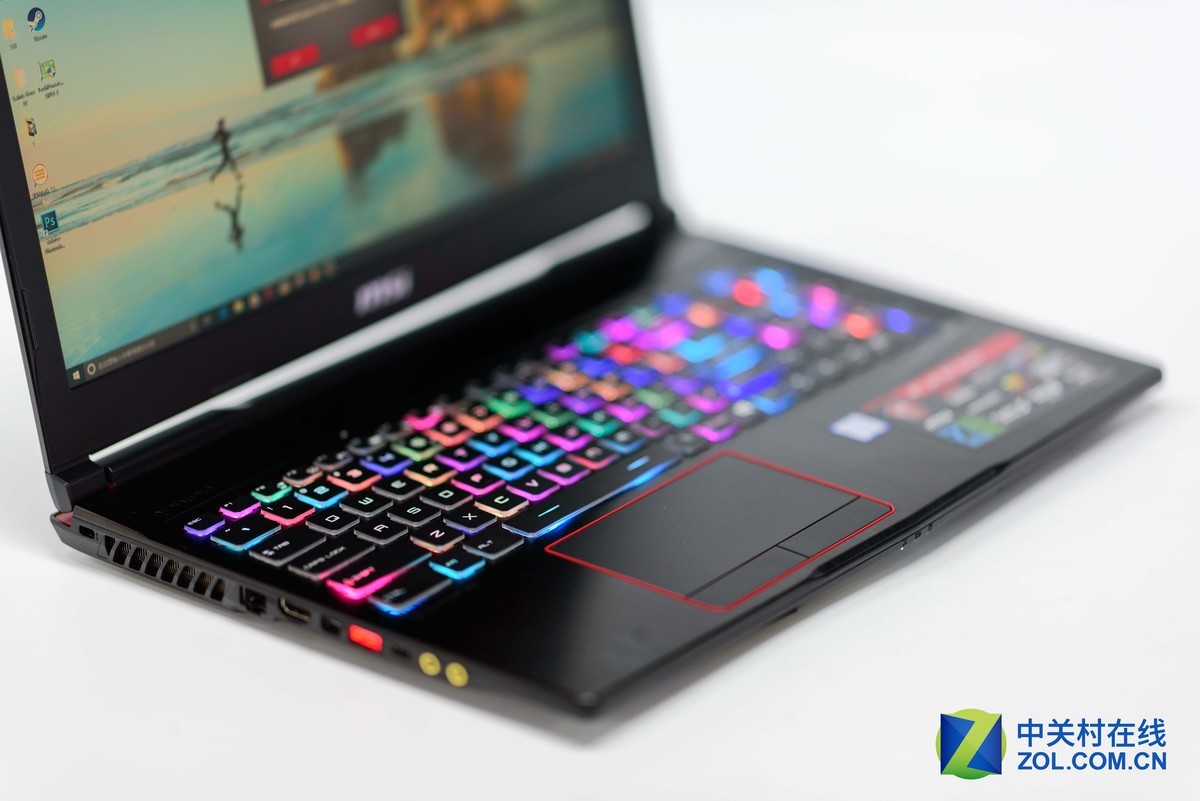 【高清图】 rgb键盘gtx1070显卡 微星ge63vr评测图5