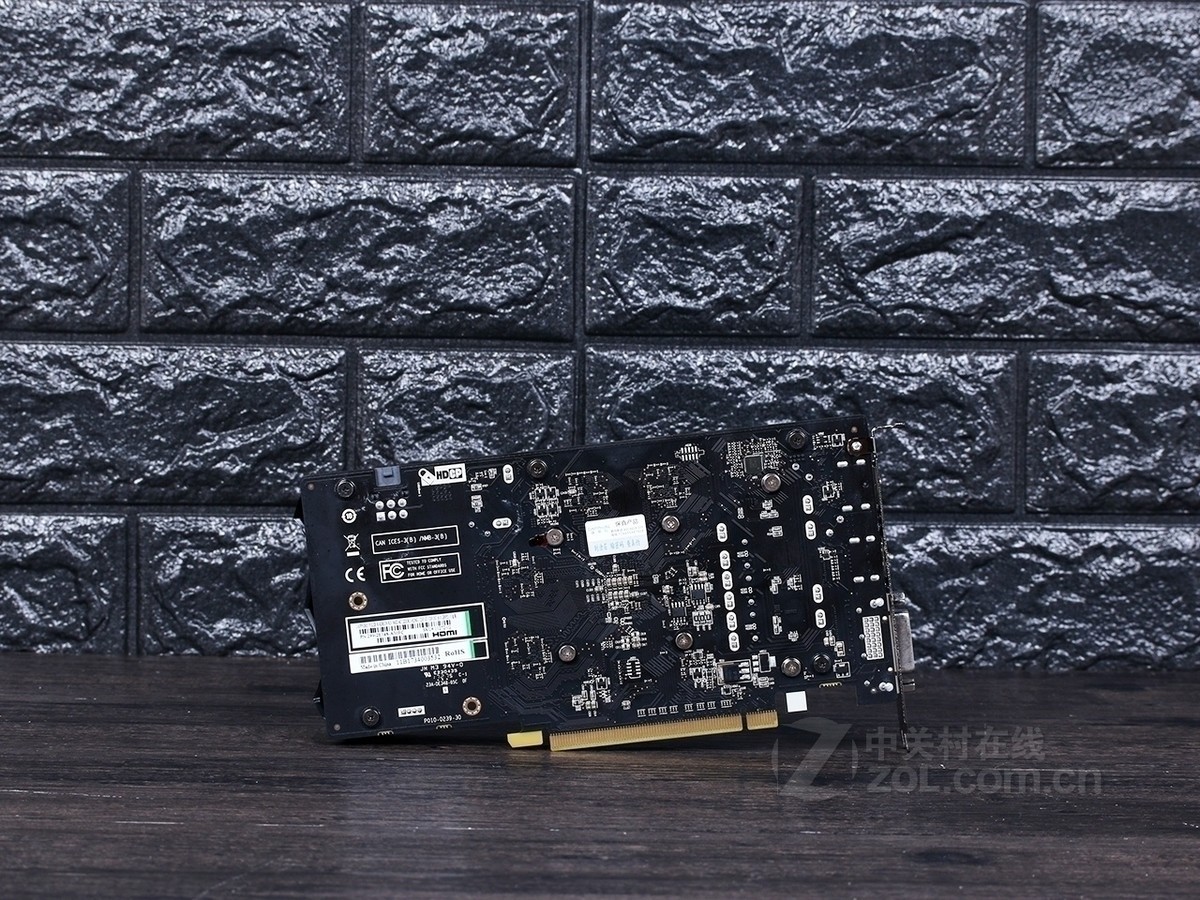 蓝宝石rx 560d 4g d5 白金版 oc(45w)