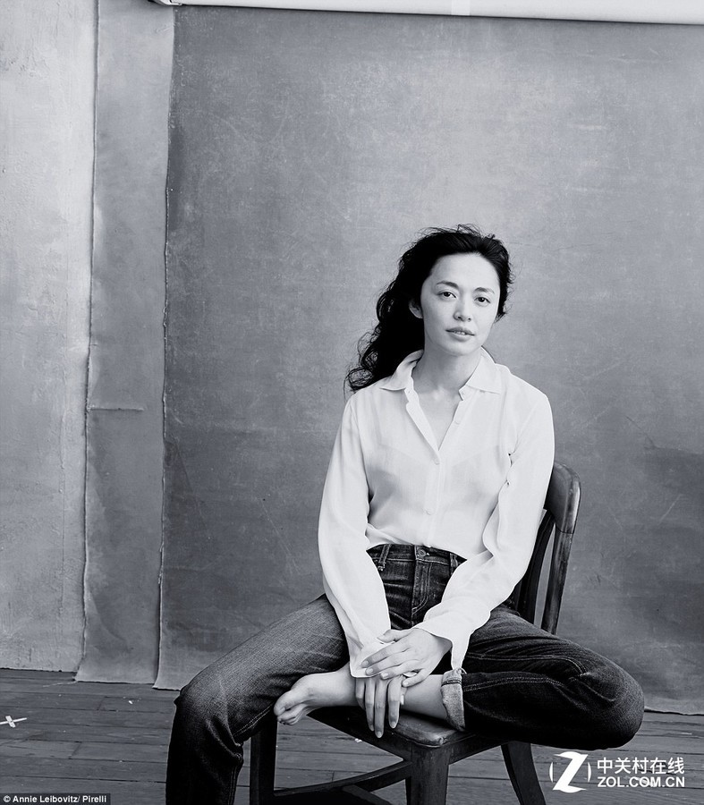 【高清图】 手拿富士的人像摄影传奇—安妮·莱博维茨图5