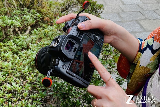 专访画师:相机是非常好的工具 就像我的画笔