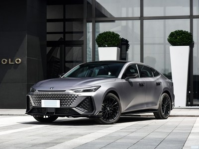 UNI-V 2022 2.0T ٰ