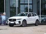 沃尔沃XC60 2025款 B5 四驱智逸豪华版