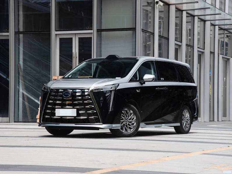  M8 2025 Ǭϵ Ultra ͷȲ