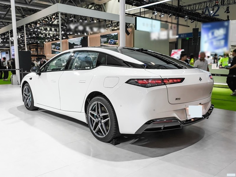 껲 껲GT 2025 630 Max