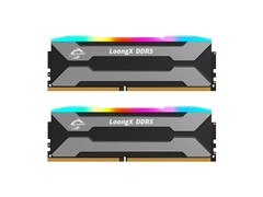 ����ʿ������ʿCUDIMM  RGB���� 8800CL42 32GB��2��16GB��