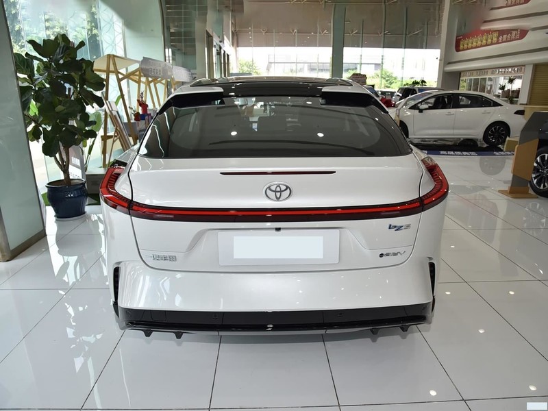 ����bZ5 2027�� 550 JOY
