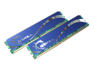 ֥4GB DDR2 1066F2-8500CL5D-4GBPQ
