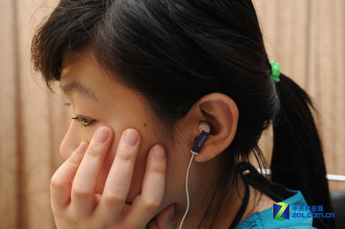 耳机 魔蔻耳机 moko es-m1 图片 返回综述页 8 / 8隐藏