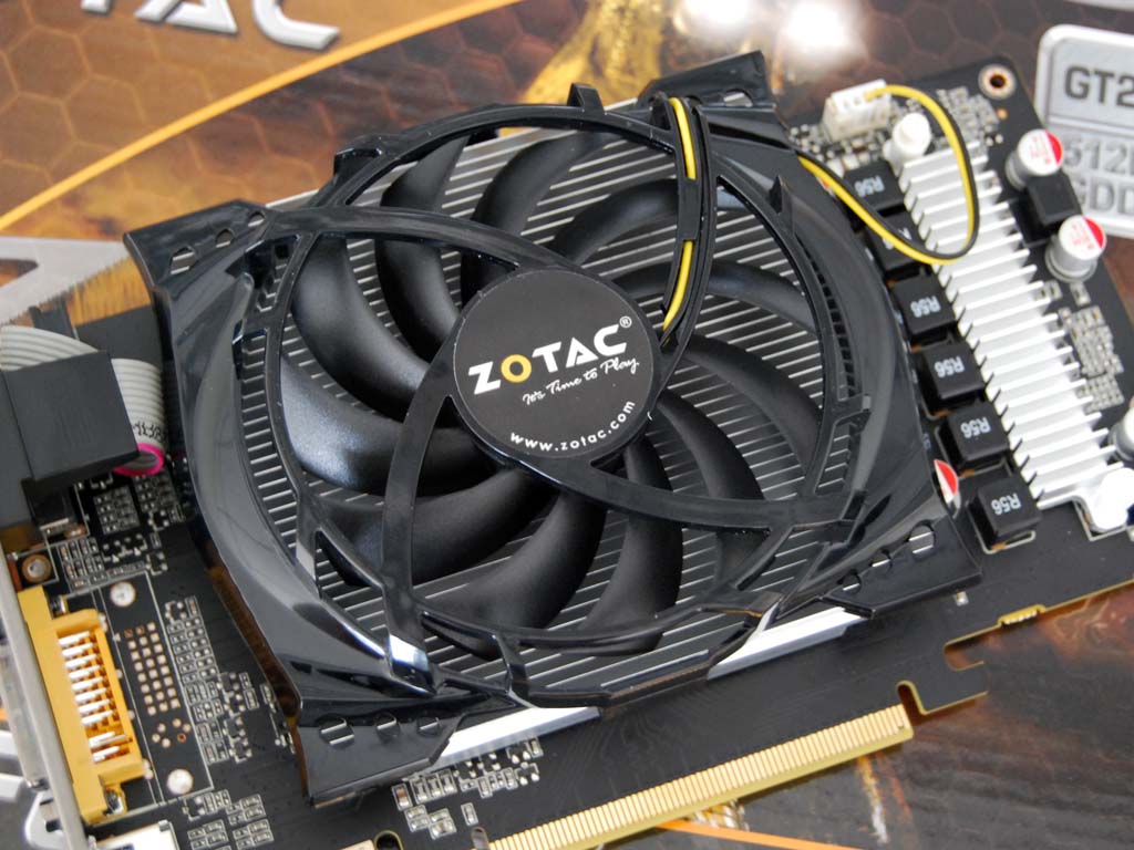 索泰gt240毁灭者开卖!图7-zol中关村在线