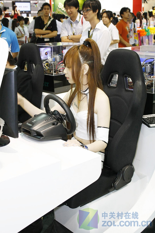 Computex2010:��հչ̨��Ů��Ʒֱ�� 