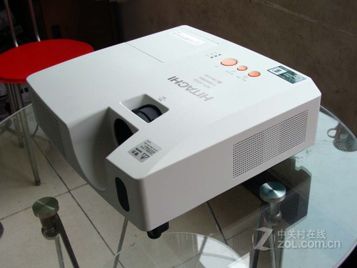 拒绝灰尘侵害日立3050x投影机限时促销