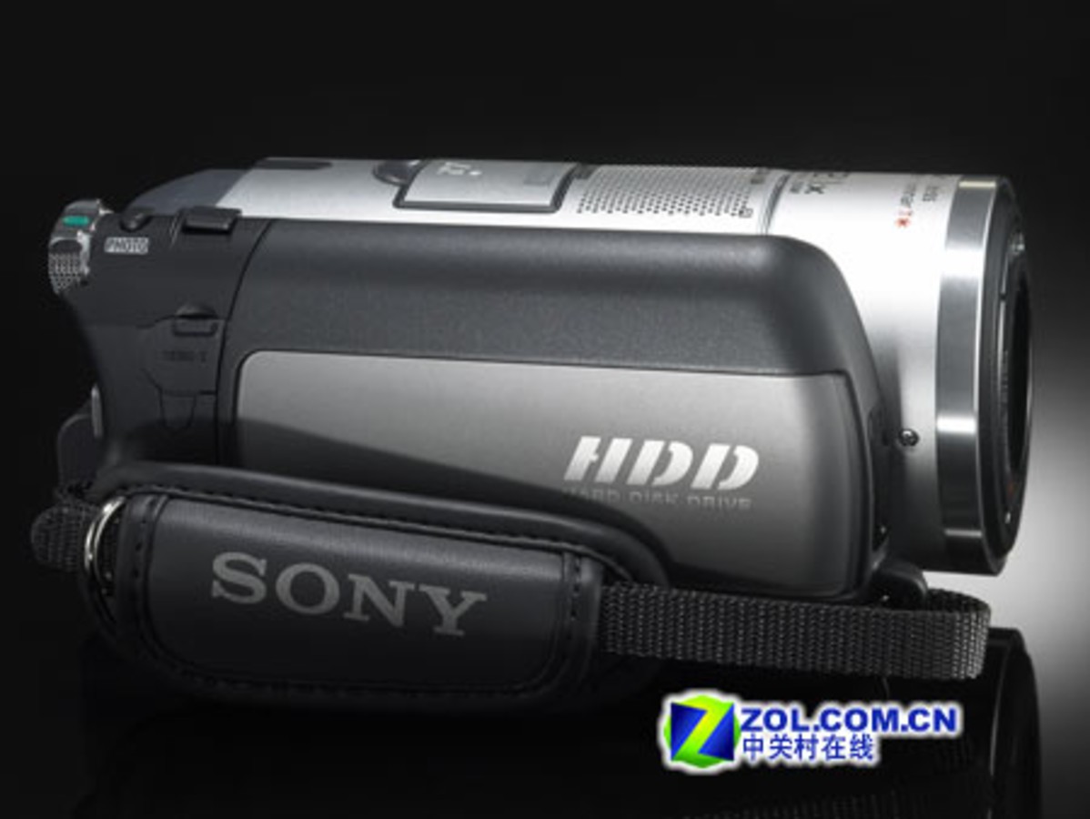 数码摄像机 索尼数码摄像机 索尼sr100e 图片 返回综述页 17 / 22隐藏