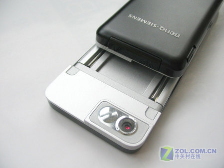 手机挂绳孔怎么穿 ceImK86KT6rsA.jpg