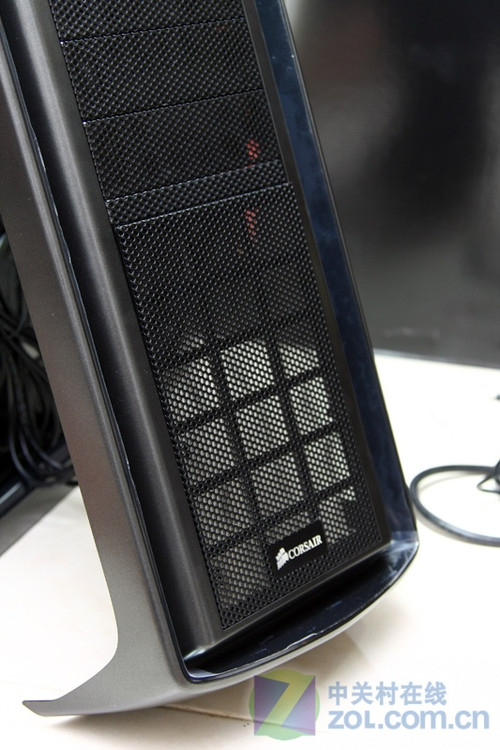 全黑化背线海盗船600t机箱装机赏析