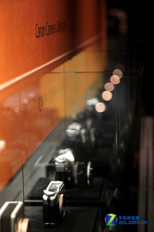 �����ܲ��ι� 